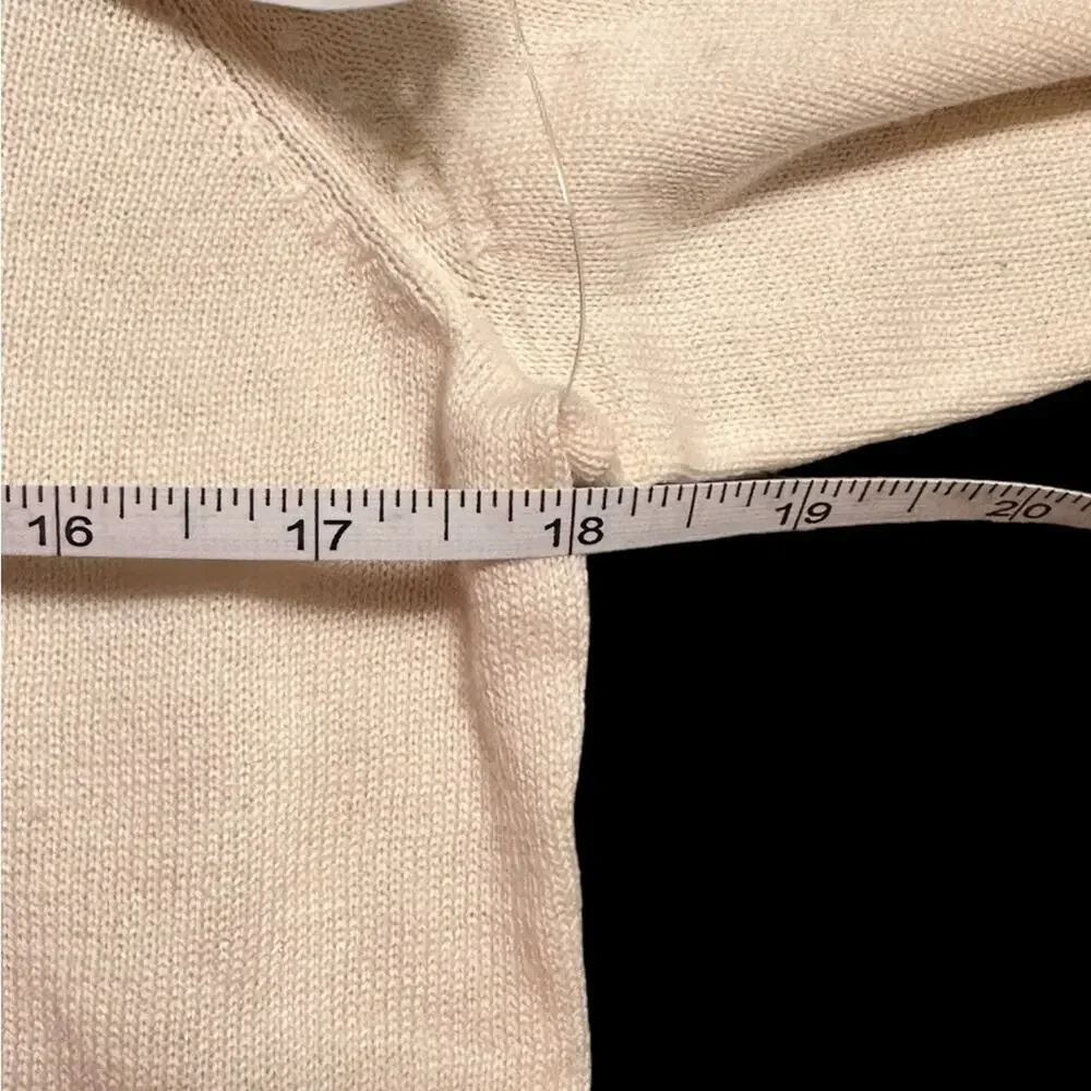 Amazon Essentials Size Small Light Peach V Neck Cardigan
